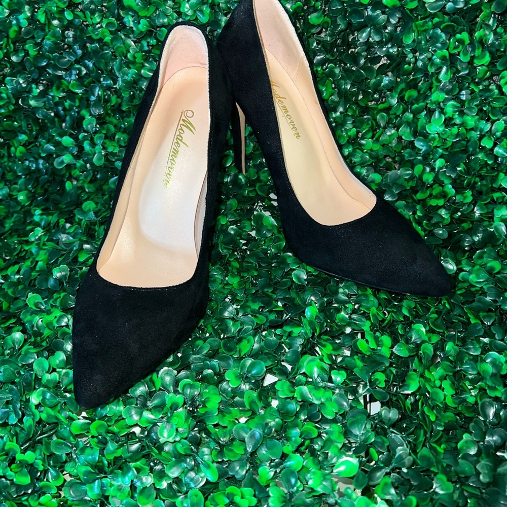 Modemoven Black Suede
